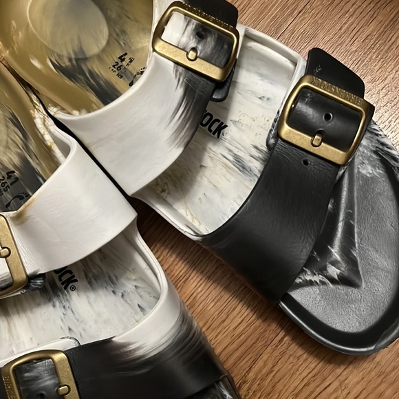 π¦ βͺοΈ π¦β’ βΌοΈ BIRKENSTOCK x Casual Lux Vibes π¦βͺοΈπ¦ - Picture 16 of 16